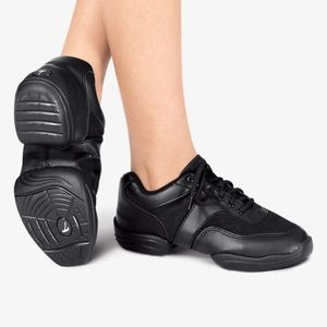 Theatricals hip hop shoes size 5